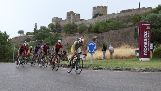 CiclistasMasterseElitesAmadoresdisputamcampeonatonacionalnoconcelhodeReguengosdeMonsaraz_C_0_1592...