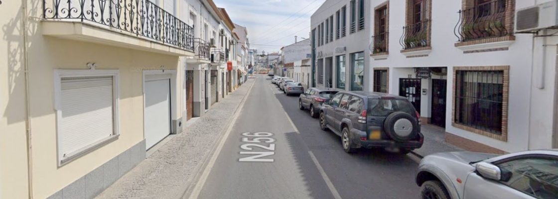 Arquivado: Cortes e condicionamento de trânsito na rua 1.º de Maio, Reguengos de Monsaraz, de 2...