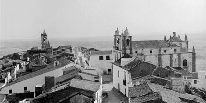 Monsaraz volta ao centro da antropologia com a apresentação do livro “Ricos e Pobres no Alentejo”, de José Cutileiro